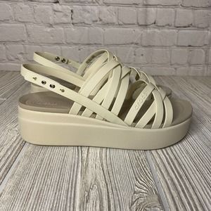 Crocs Brooklyn Scrappy Low Wedge Women’s 8 Beige New